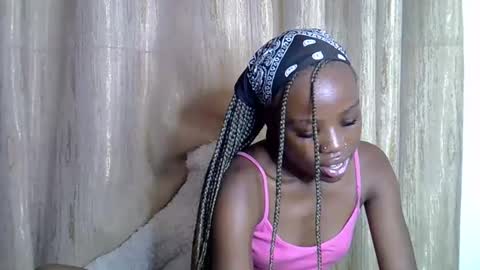 shannie online show from November 2025 01:43:01 PM