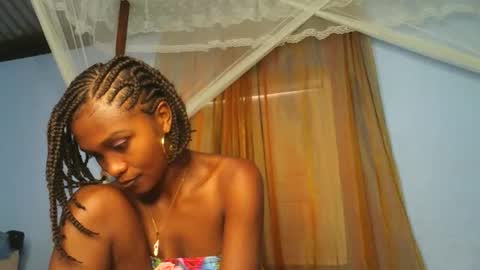 Snapshot of sissi0325 chatting on February 2026 06:47:01 AM Sissi0325 online show from February 2026 06:47:01 AM