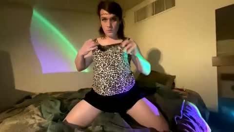 Snapshot of sissycockworshipper chatting on May 2026 08:55:01 AM sissycockworshipper online show from May 2026 08:55:01 AM