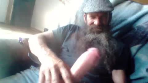 Snapshot of sitonmybeardxxx chatting on June 2026 11:22:02 PM sitonmybeardxxx online show from June 2026 11:22:02 PM