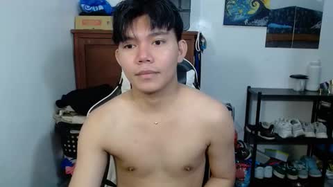 Snapshot of sixtj4s chatting on February 2026 12:53:01 AM mIKE online show from February 2026 12:53:01 AM