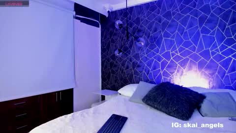 SKAILYN ANGELS online show from November 2025 06:02:01 AM