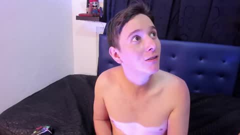 Snapshot of skarleth_and_aaron chatting on March 2025 07:14:01 PM Skarleth and Aaron online show from March 2025 07:14:01 PM