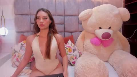 Snapshot of skarlettbenett chatting on January 2026 11:37:01 AM Skarlett online show from January 2026 11:37:01 AM