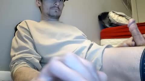 skaterpunk_92 online show from December 2025 12:23:02 PM