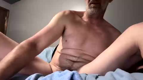 Snapshot of skeeter4fun73 chatting on May 2026 05:17:02 PM skeeter4fun73 online show from May 2026 05:17:02 PM