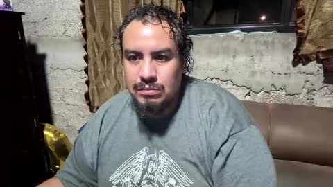 Snapshot of skinhell chatting on March 2026 01:30:01 AM Elias online show from March 2026 01:30:01 AM