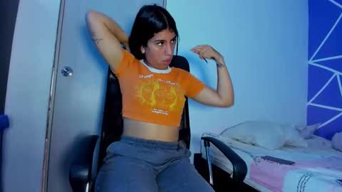 Snapshot of skinnyanai chatting on November 2025 05:56:02 PM anai online show from November 2025 05:56:02 PM