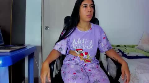 Snapshot of skinnyanai chatting on December 2025 02:04:01 PM anai online show from December 2025 02:04:01 PM