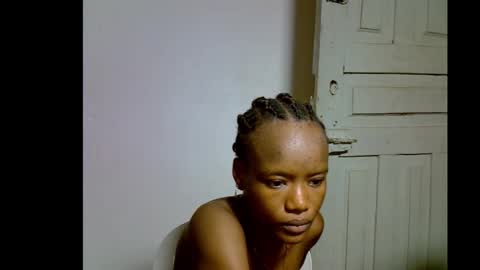 Linda independent model online show from January 2026 07:28:02 PM