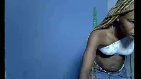 Snapshot of skinnybeauty1 chatting on March 2026 07:58:01 PM Linda independent model online show from March 2026 07:58:01 PM