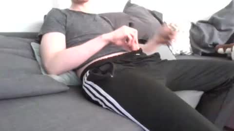 skinnyboy1998 online show from June 2026 10:40:01 AM