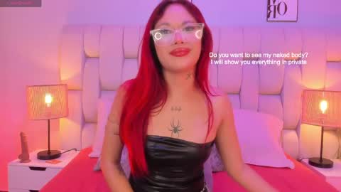 Snapshot of skinnyfoxyy chatting on May 2026 08:25:01 PM Foxy online show from May 2026 08:25:01 PM