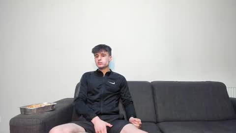 skinnyguywithbigd online show from December 2024 01:45:01 AM