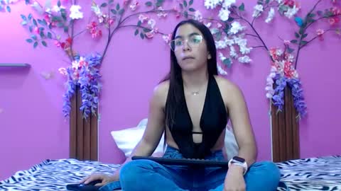 sofia online show from January 2026 01:46:01 PM