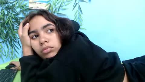 Snapshot of skinnysofia18 chatting on July 2026 02:34:01 PM sofia online show from July 2026 02:34:01 PM