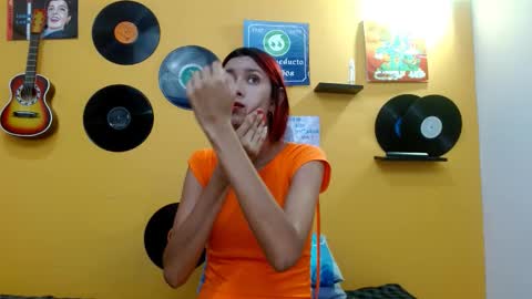 Snapshot of skinnyverus18 chatting on December 2025 07:11:01 PM VERUS online show from December 2025 07:11:01 PM