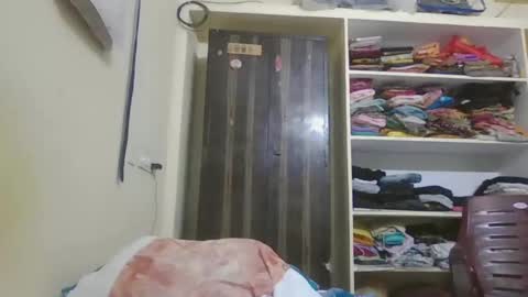 Snapshot of sklavepappu143 chatting on December 2025 08:41:01 AM Indianslut1431 online show from December 2025 08:41:01 AM