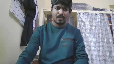 Snapshot of sklavepappu143 chatting on January 2026 06:18:01 AM Indianslut1431 online show from January 2026 06:18:01 AM