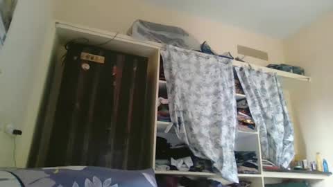 Snapshot of sklavepappu143 chatting on February 2026 06:06:01 AM Indianslut1431 online show from February 2026 06:06:01 AM