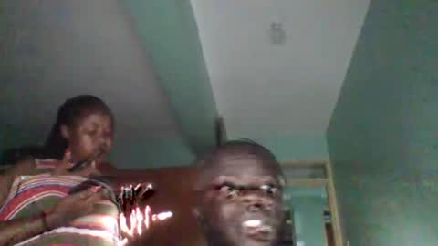 Tylor Smart online show from October 2025 07:01:02 PM