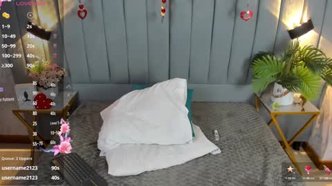 Snapshot of sky_fox_1 chatting on February 2025 07:21:01 PM STIVEN online show from February 2025 07:21:01 PM