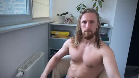 sky_guy25 online show from October 2025 08:21:01 AM