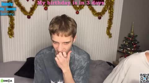 sky_hunter online show from December 2025 07:07:02 PM