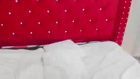 sky_ls online show from September 2025 04:08:01 PM