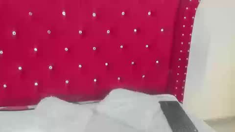 sky_ls online show from September 2025 03:36:01 PM