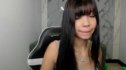 Snapshot of sky_sweet_a chatting on December 2025 04:15:01 PM sky_sweet_a online show from December 2025 04:15:01 PM