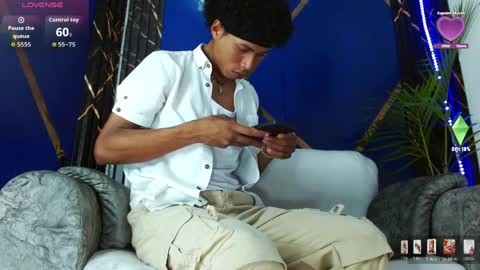 Snapshot of sky_walkerss chatting on April 2026 05:21:01 PM sky_walkerss online show from April 2026 05:21:01 PM