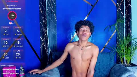 Snapshot of sky_walkerss chatting on June 2026 06:12:01 PM sky_walkerss online show from June 2026 06:12:01 PM