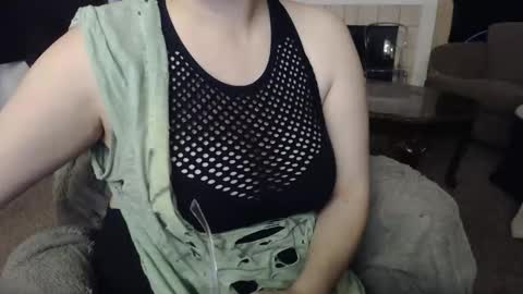 SKYLE   online show from October 2025 08:47:01 PM