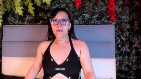 Snapshot of skye_bluee_ chatting on September 2025 03:08:02 AM skye_bluee_ online show from September 2025 03:08:02 AM