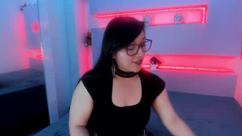 Snapshot of skye_bluee_ chatting on October 2025 03:34:02 AM skye_bluee_ online show from October 2025 03:34:02 AM