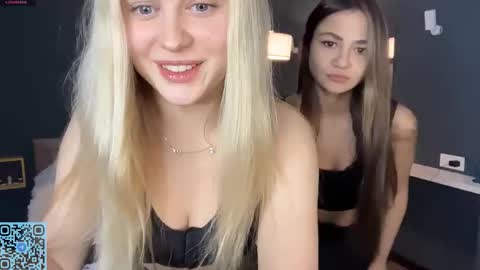 Snapshot of skyeveil chatting on February 2026 06:55:02 PM Skye online show from February 2026 06:55:02 PM