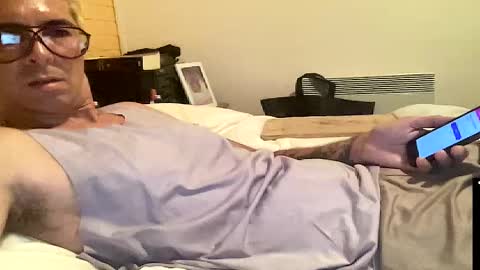 Snapshot of skyfly333 chatting on March 2026 02:20:01 PM IAN HARD online show from March 2026 02:20:01 PM