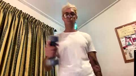 Snapshot of skyfly333 chatting on March 2026 05:07:01 PM IAN HARD online show from March 2026 05:07:01 PM