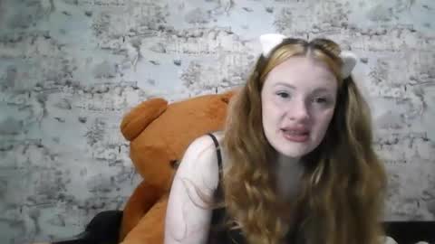 Skyler online show from October 2025 06:28:02 PM