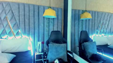 skylerbloom online show from March 2026 05:08:02 AM