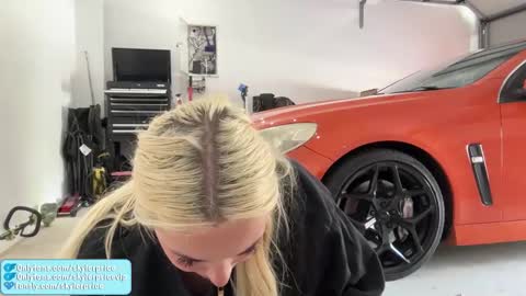 skyler online show from October 2025 02:46:02 AM