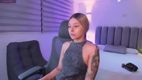 skythompson online show from October 2025 03:40:01 AM
