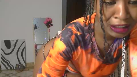 Bella online show from November 2025 10:31:01 PM