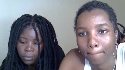 sleciah online show from November 2025 09:03:01 AM