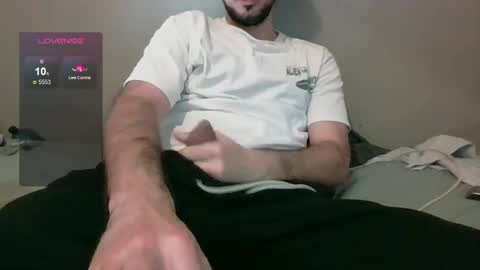 sleepless19 online show from April 2026 09:17:02 PM