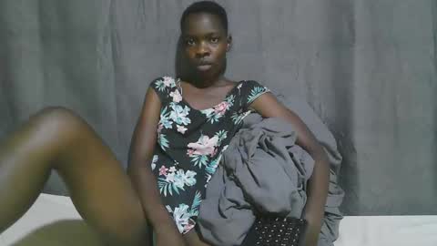 slender_queen online show from January 2026 07:39:01 PM