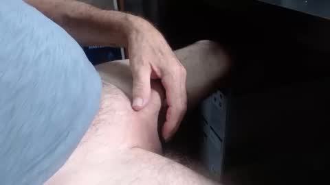 Snapshot of sliderguy699 chatting on October 2025 04:40:02 PM sliderguy699 online show from October 2025 04:40:02 PM