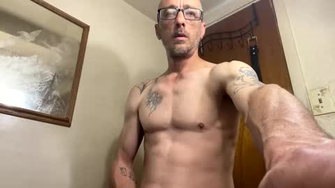 Snapshot of slim315488 chatting on April 2026 05:43:01 PM slim315488 online show from April 2026 05:43:01 PM