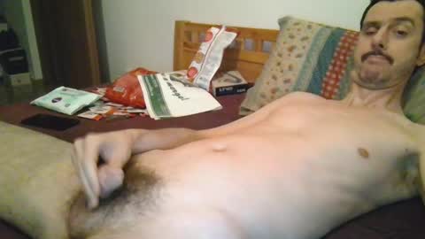 Snapshot of slim38 chatting on February 2025 05:40:01 AM Alin online show from February 2025 05:40:01 AM